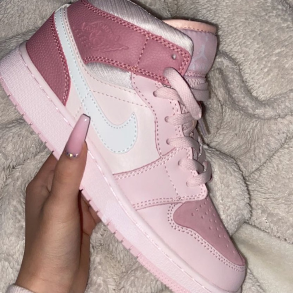Digital pink jordan 1